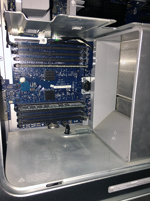 Atelier Nii Apple PowerMac G5